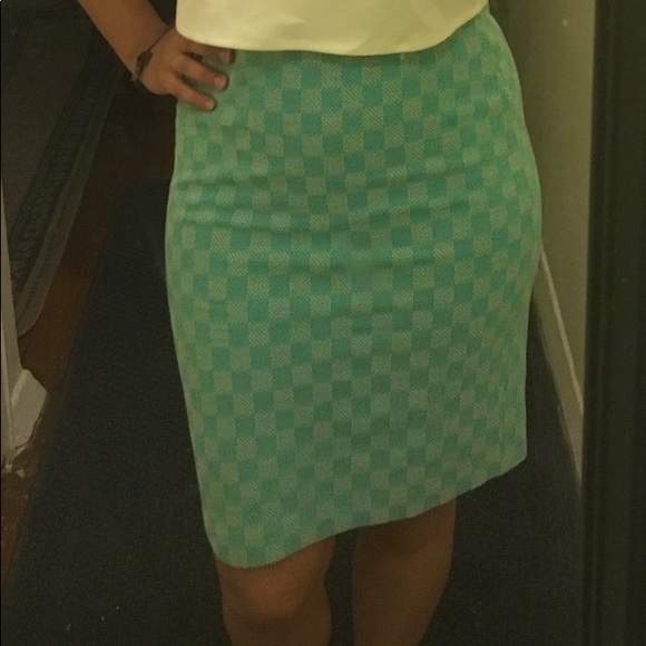 Classic dress - Picture 6 of 6